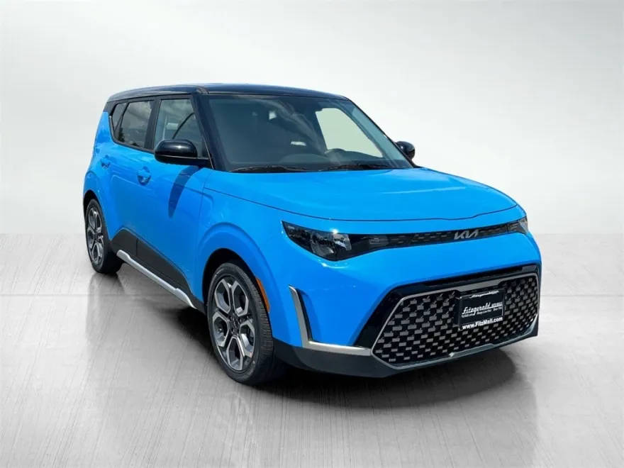 2025 Kia Soul EX photo 1