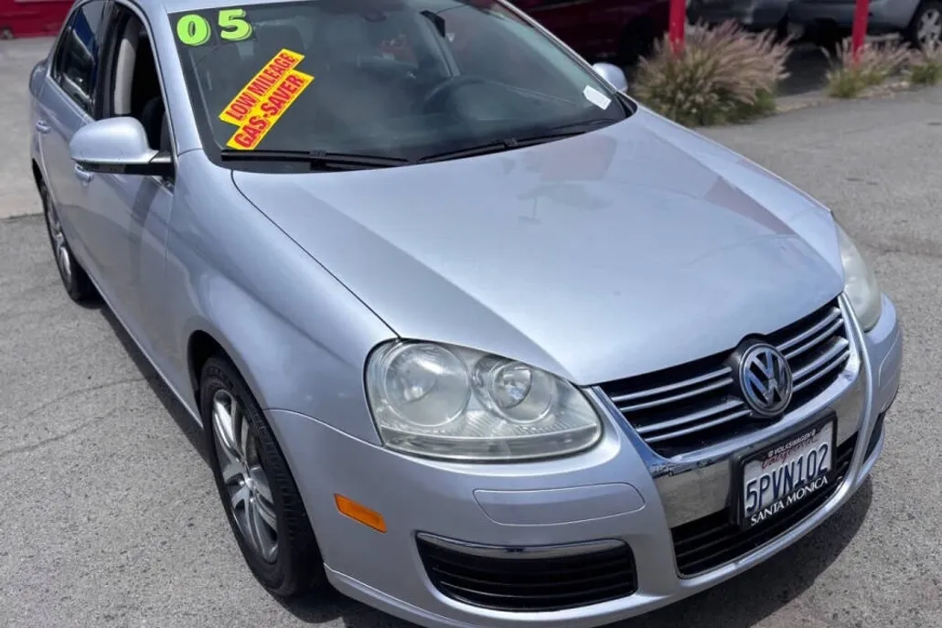 2005 Volkswagen Jetta 2.5 photo 1
