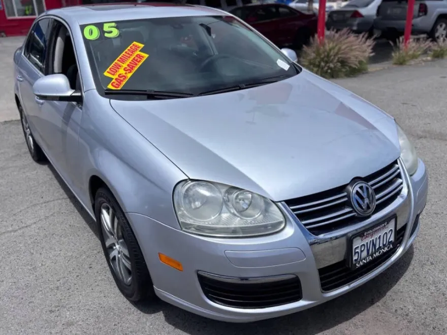 2005 Volkswagen Jetta 2.5 photo 1