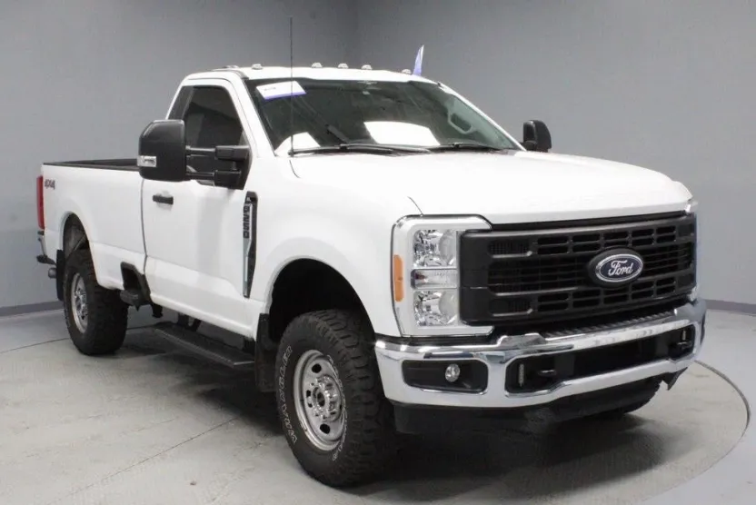2023 Ford F-250 XL photo 1