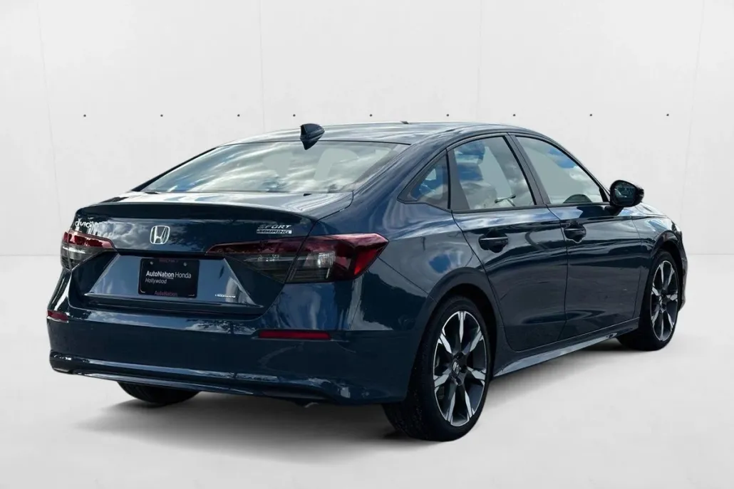 2025 Honda Civic Hybrid Sport Touring photo 1
