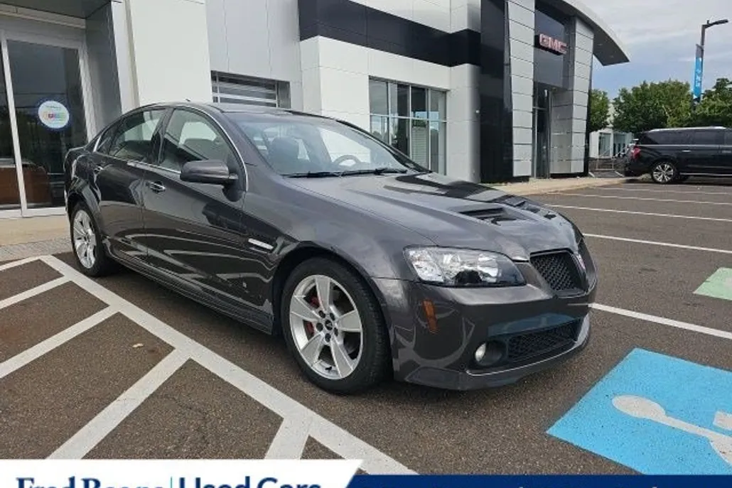 2008 Pontiac G8 GT photo 1