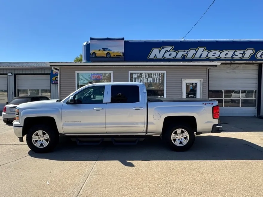 2015 Chevrolet Silverado 1500 LT photo 1