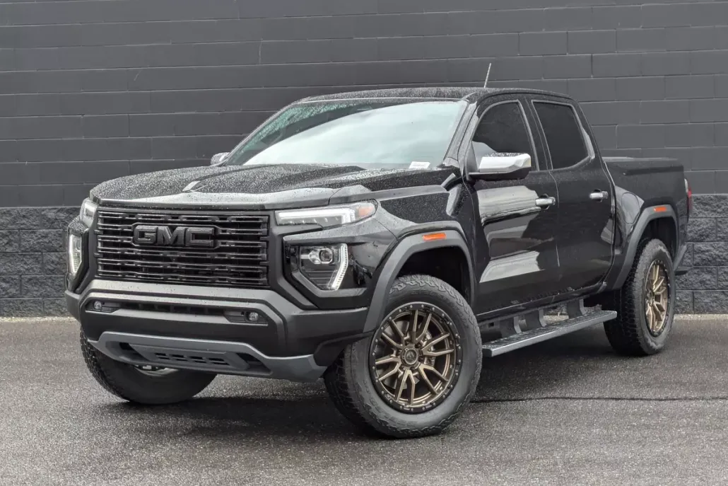 2023 Gmc Canyon Denali photo 1