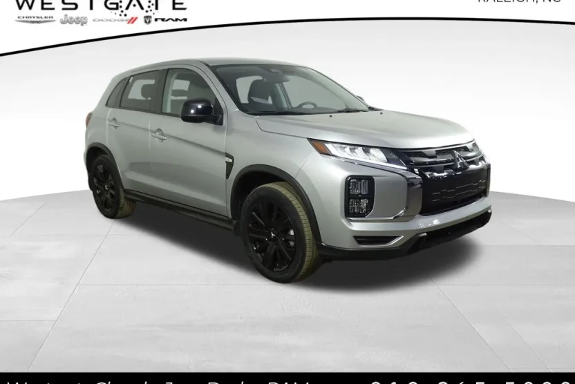 2024 Mitsubishi Outlander Sport LE photo 1
