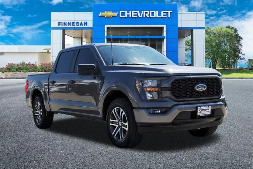 2023 Ford F-150 XL photo 1