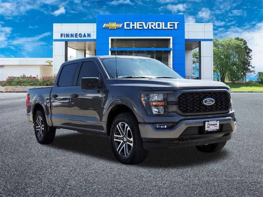 2023 Ford F-150 XL photo 1