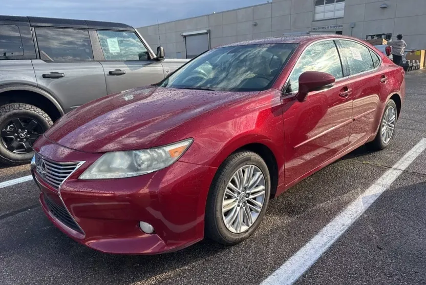 2013 Lexus ES 350 photo 1