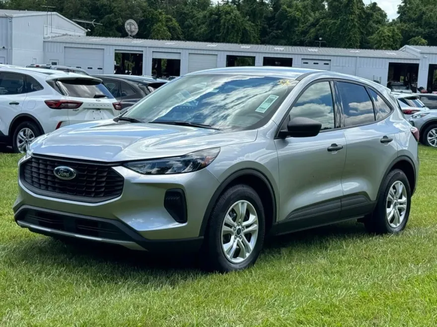 2024 Ford Escape Base photo 1