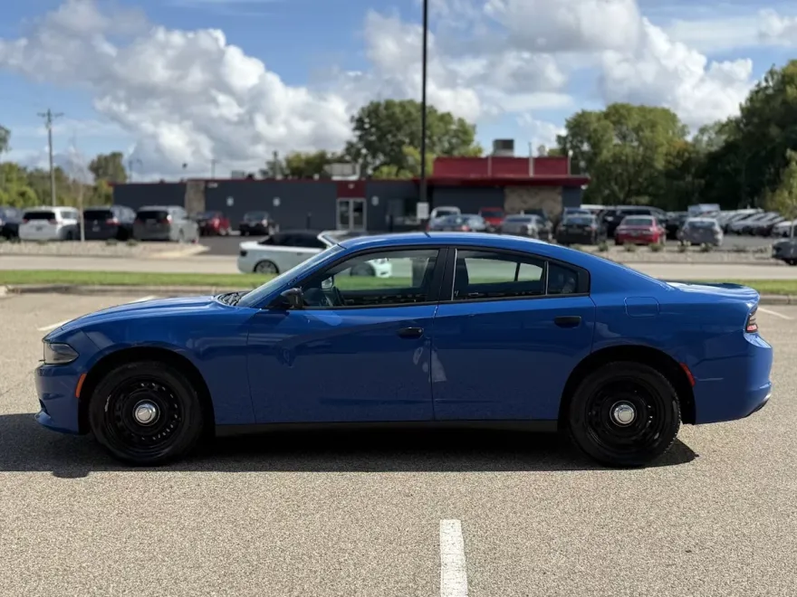 2017 Dodge Charger photo 1