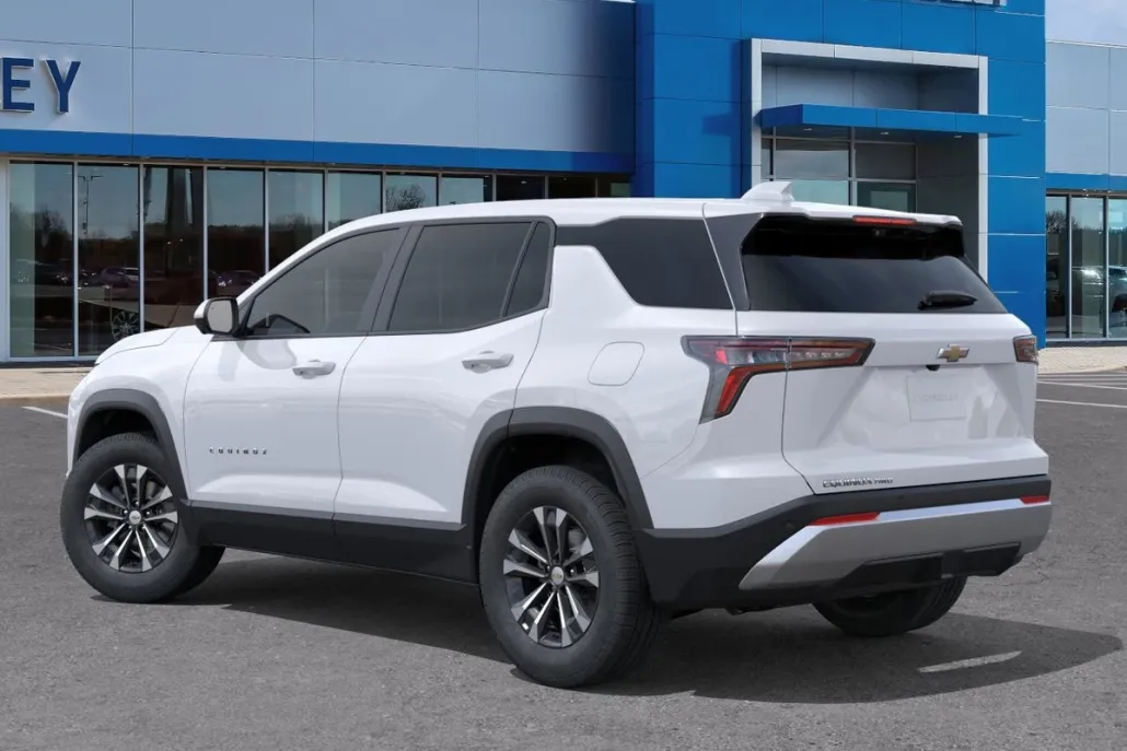 2025 Chevrolet Equinox LT photo 1