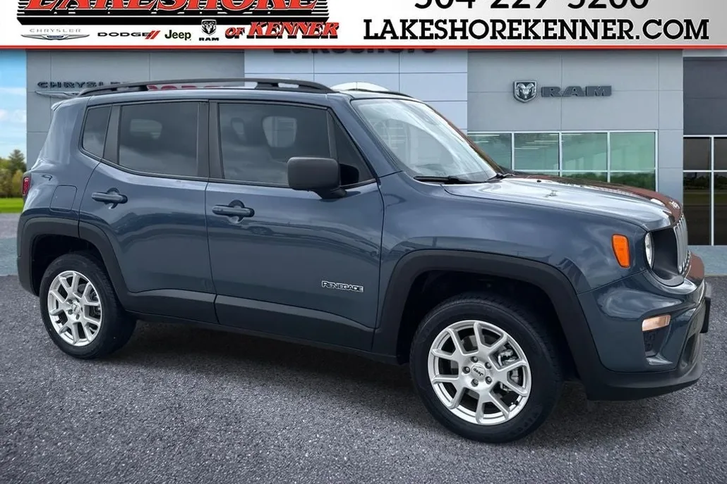 2022 Jeep Renegade Latitude photo 1