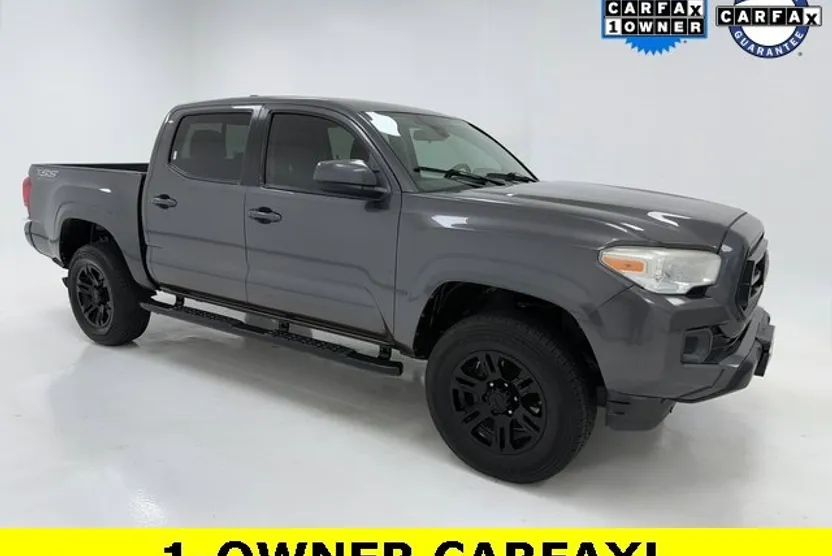 2020 Toyota Tacoma SR5 photo 1