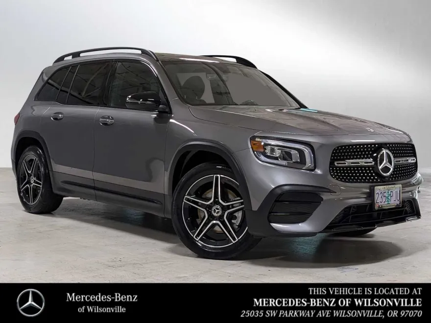 2023 Mercedes Benz GLB 250 4MATIC photo 1