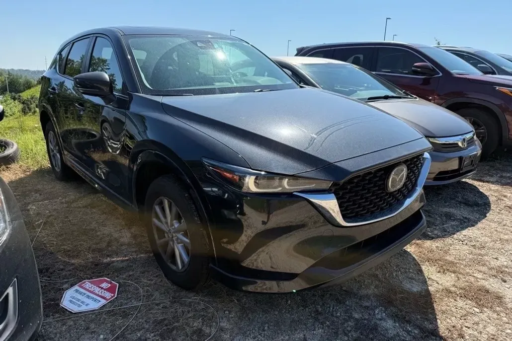 2024 Mazda CX-5 2.5 S Preferred photo 1