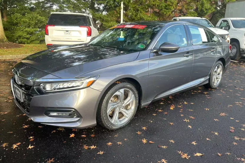 2019 Honda Accord EX-L 2.0T photo 1