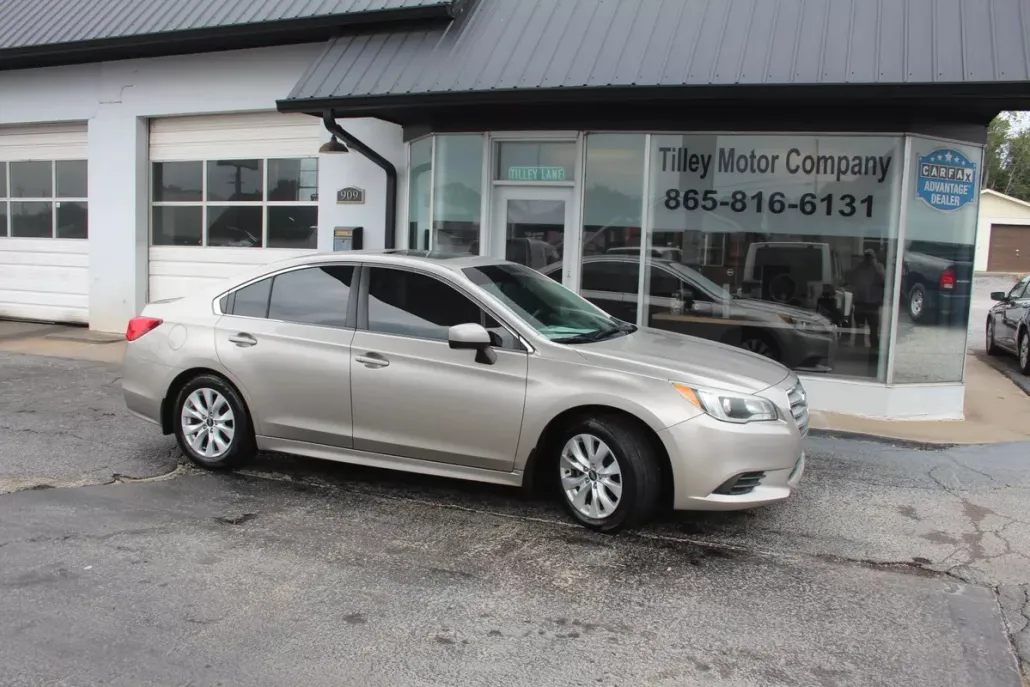 2015 Subaru Legacy 2.5i Premium photo 1