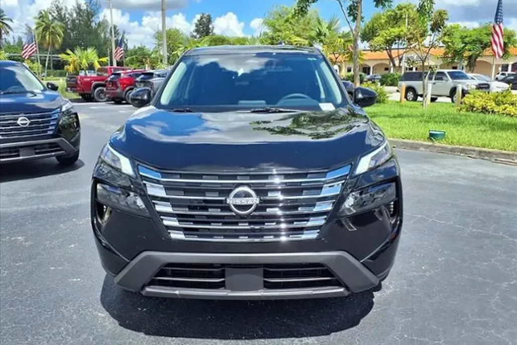 2026 Nissan Rogue SV photo 1