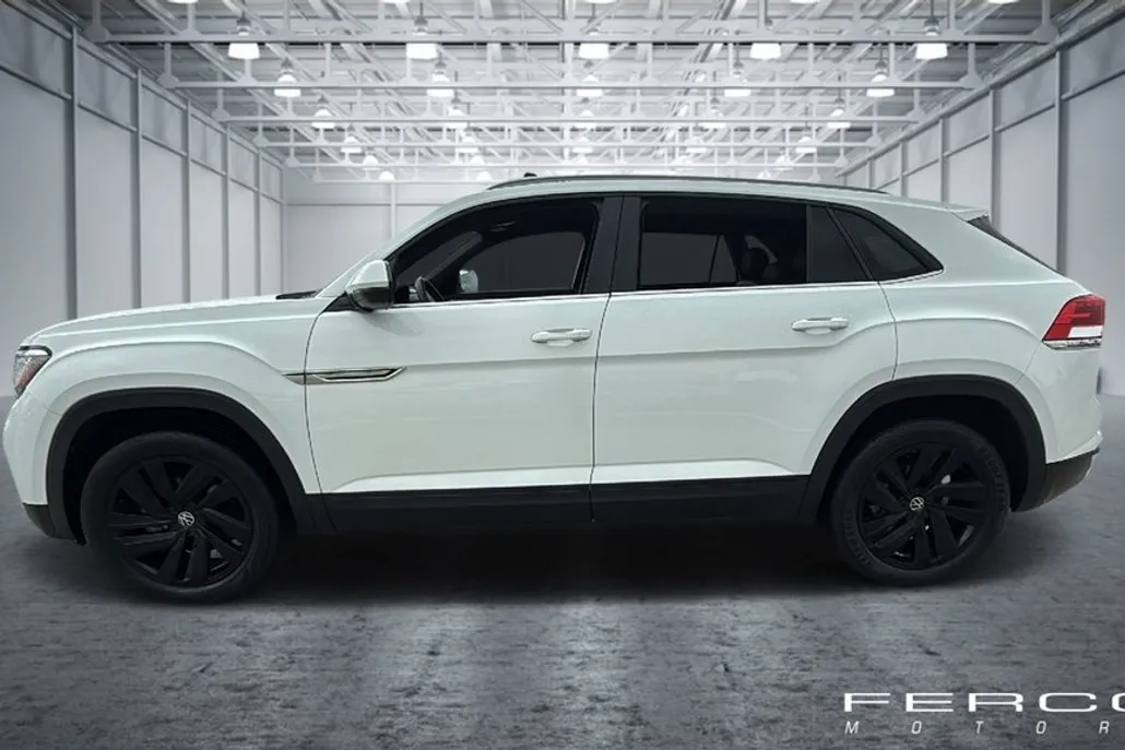 2021 Volkswagen Atlas Cross Sport V6 SE Technology photo 1