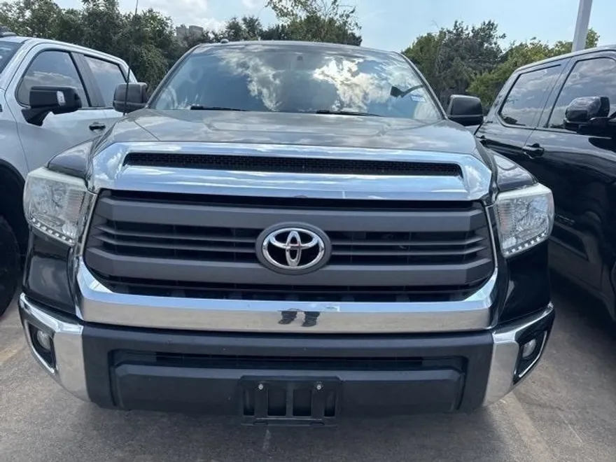 2014 Toyota Tundra SR5 photo 1