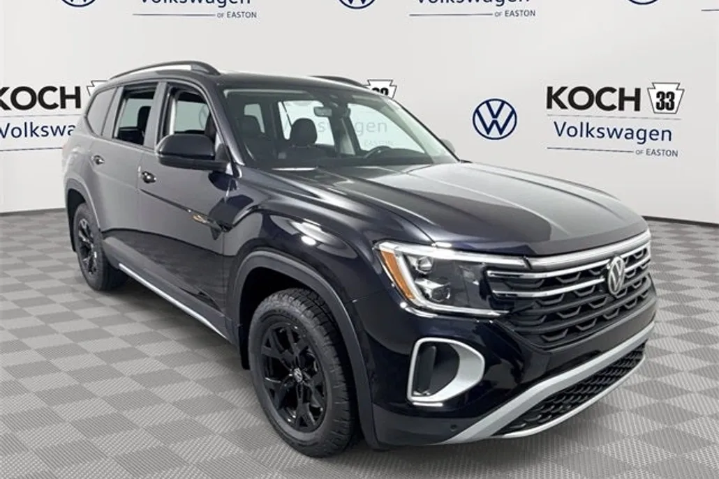 2026 Volkswagen Atlas Peak Edition SE photo 1