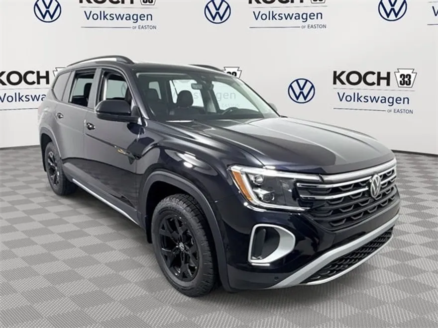 2026 Volkswagen Atlas Peak Edition SE photo 1