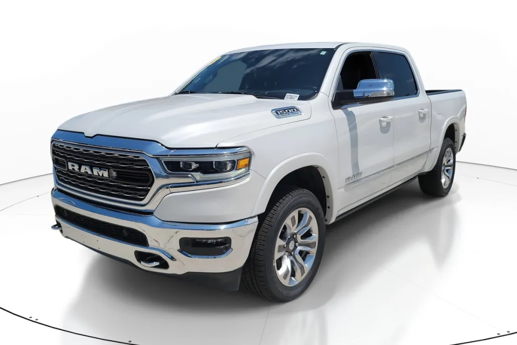 2023 Ram 1500 Limited photo 1