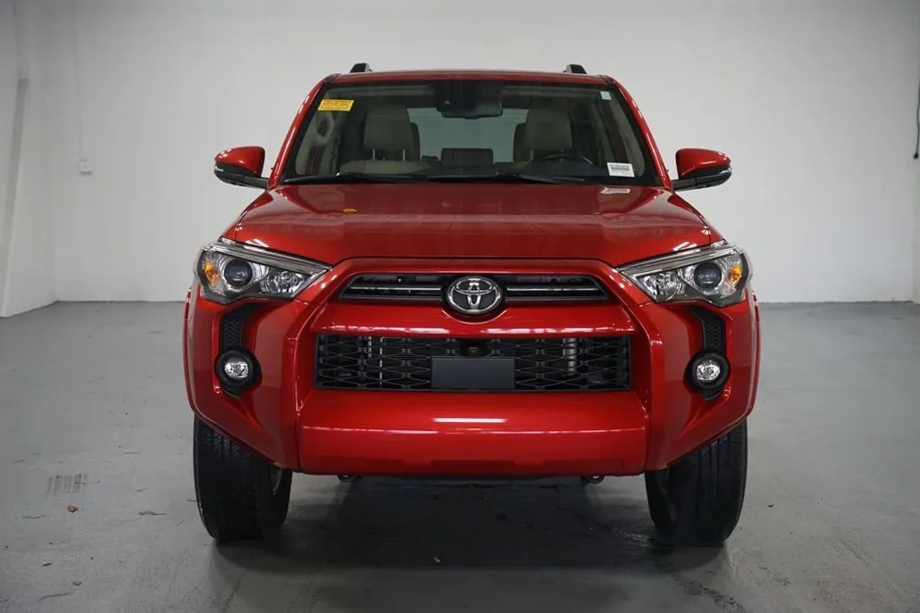 2023 Toyota 4Runner SR5 Premium photo 1