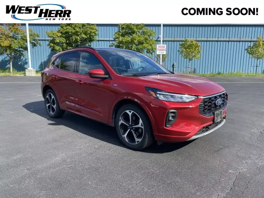 2023 Ford Escape ST-Line Select photo 1