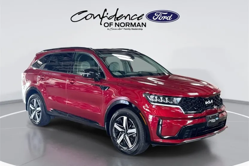 2022 Kia Sorento S photo 1