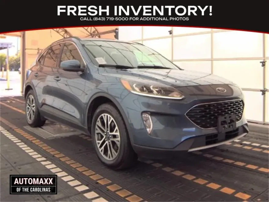 2020 Ford Escape SEL photo 1
