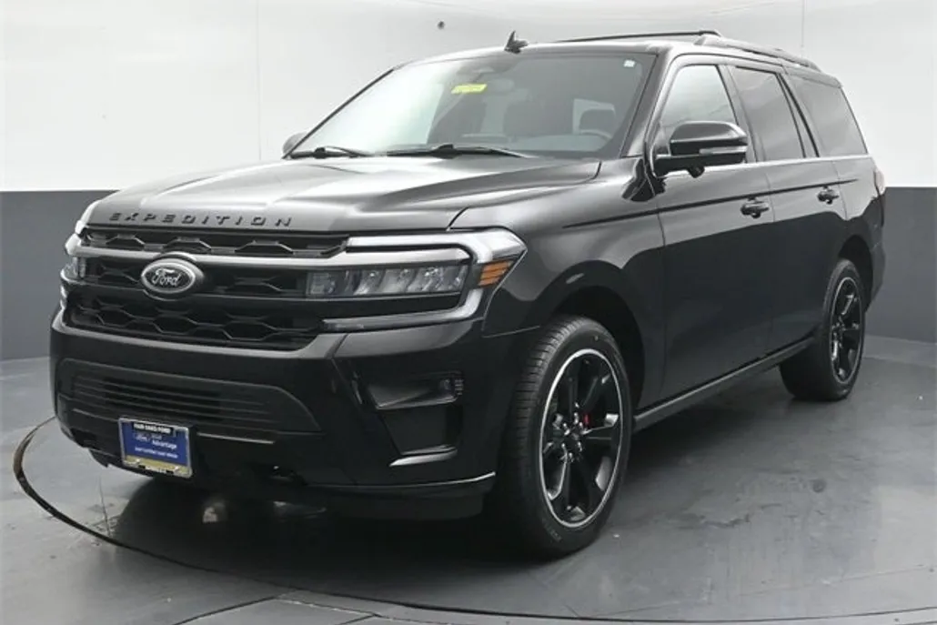 2024 Ford Expedition Limited photo 1