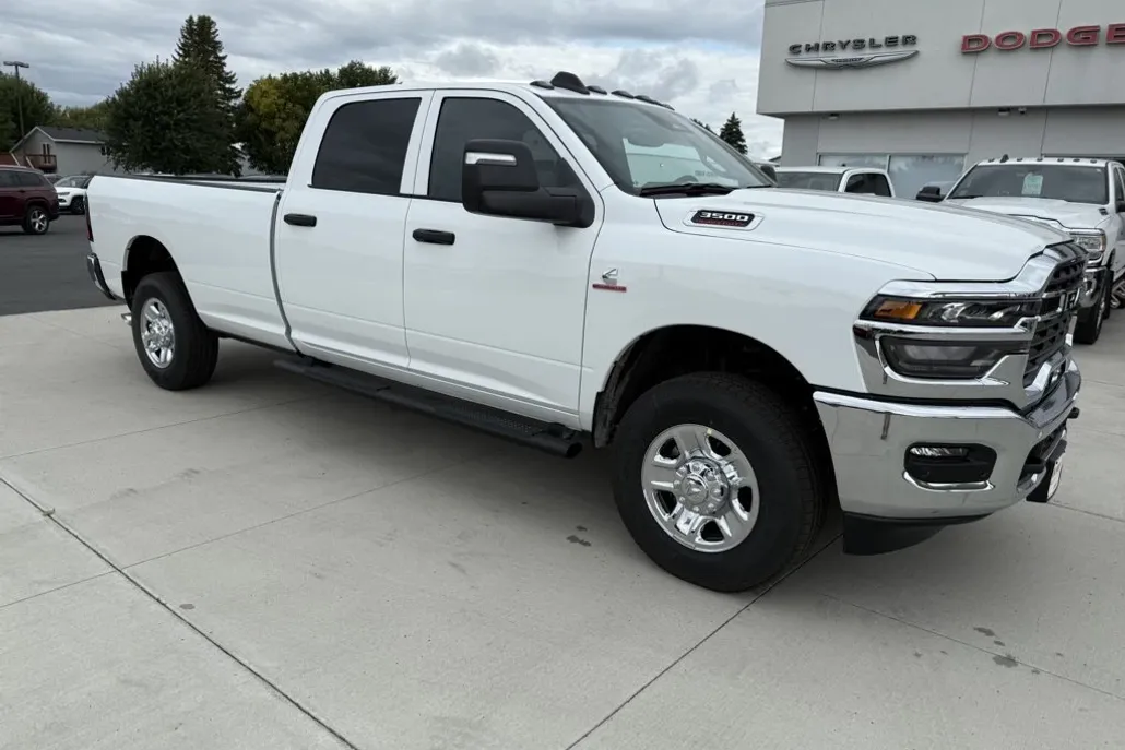 2026 Ram 3500 Tradesman photo 1