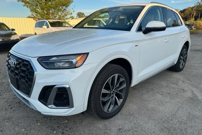 2023 Audi Q5 45 S line Premium photo 1