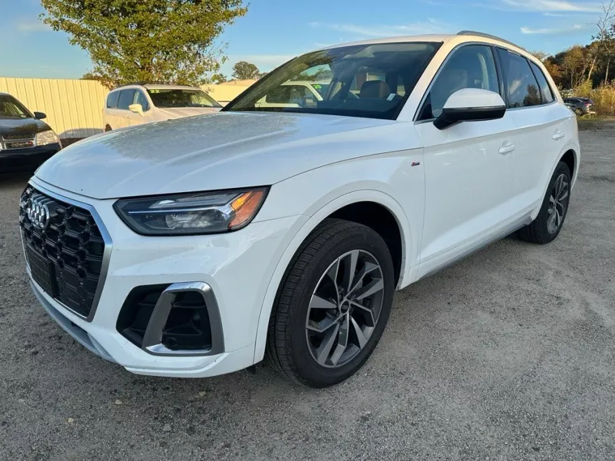 2023 Audi Q5 45 S line Premium photo 1