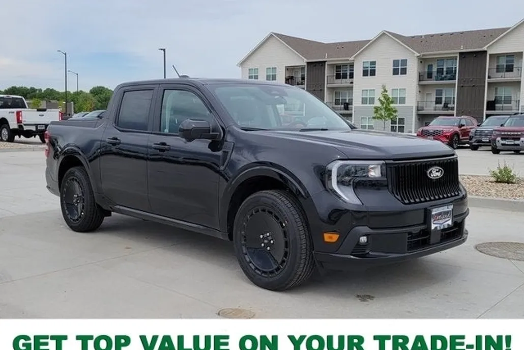 2025 Ford Maverick photo 1