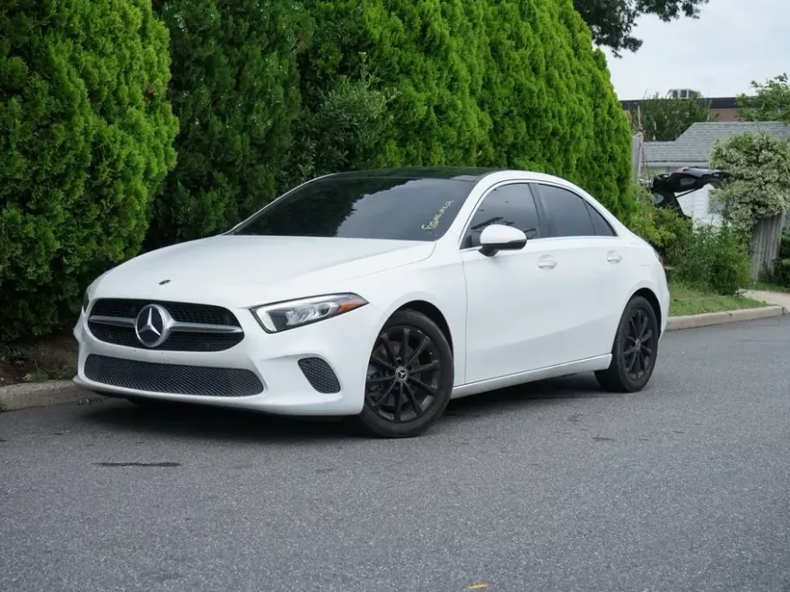 2021 Mercedes Benz A 220 4MATIC photo 1