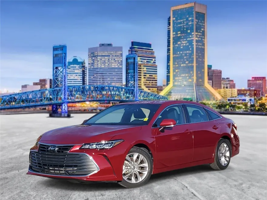 2021 Toyota Avalon XLE photo 1