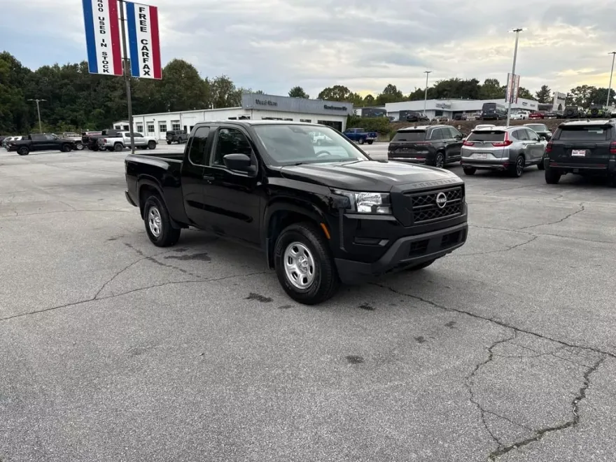 2022 Nissan Frontier S photo 1
