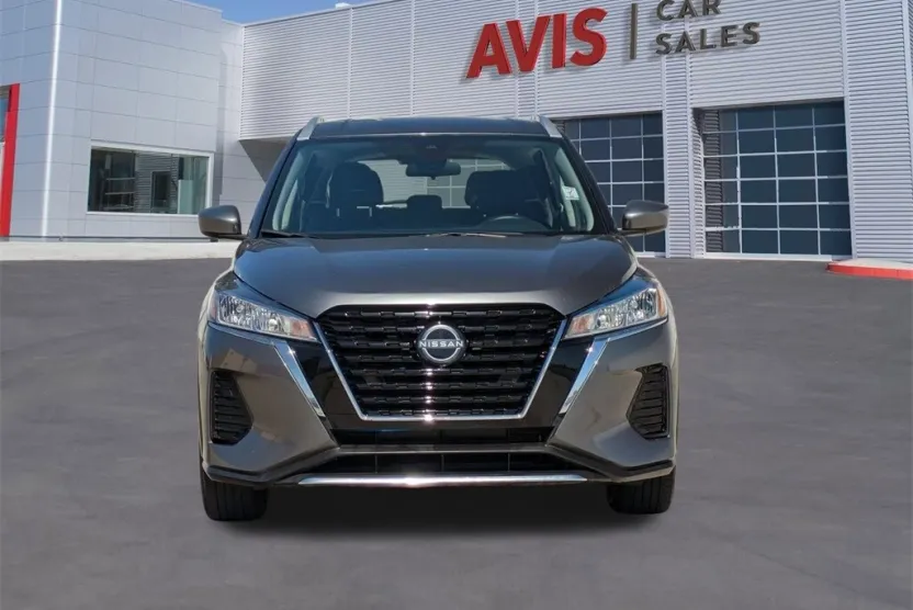 2024 Nissan Kicks SV photo 1