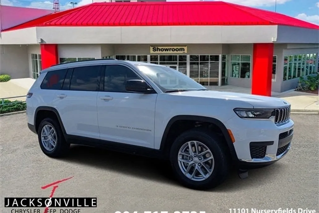 2025 Jeep Grand Cherokee Laredo L photo 1