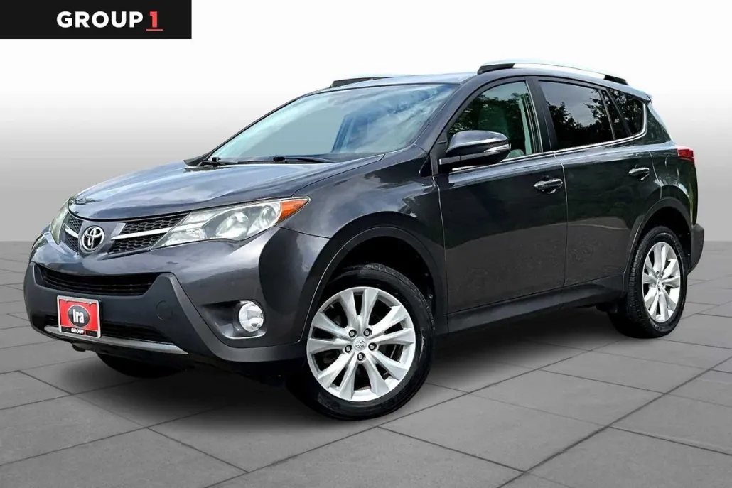 2015 Toyota RAV4 Limited photo 1
