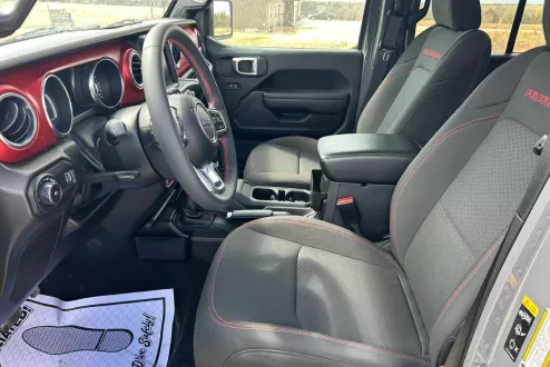 2023 Jeep Wrangler Rubicon photo 3