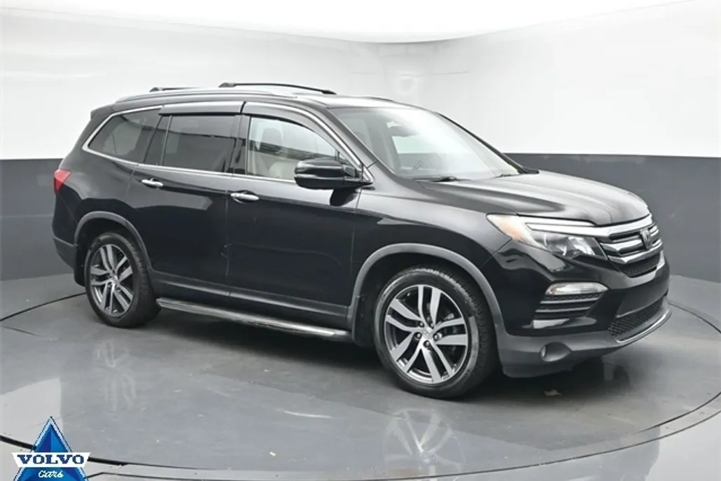 2016 Honda Pilot Elite photo 1