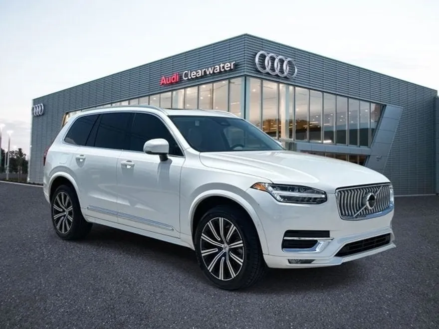 2024 Volvo XC90 AWD Core photo 1