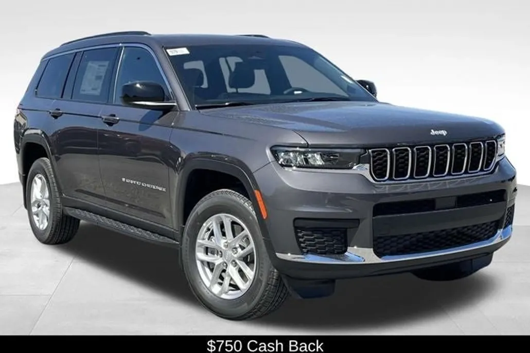 2025 Jeep Grand Cherokee Laredo photo 1
