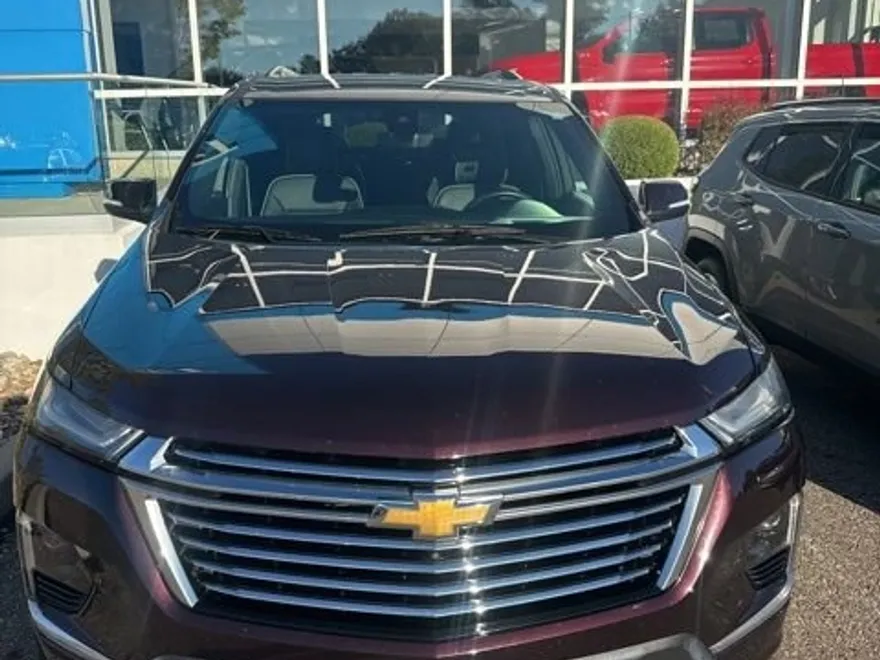 2023 Chevrolet Traverse Premier photo 1