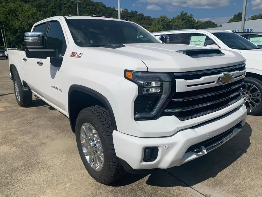 2025 Chevrolet Silverado 2500HD LT Z71 Sport photo 1