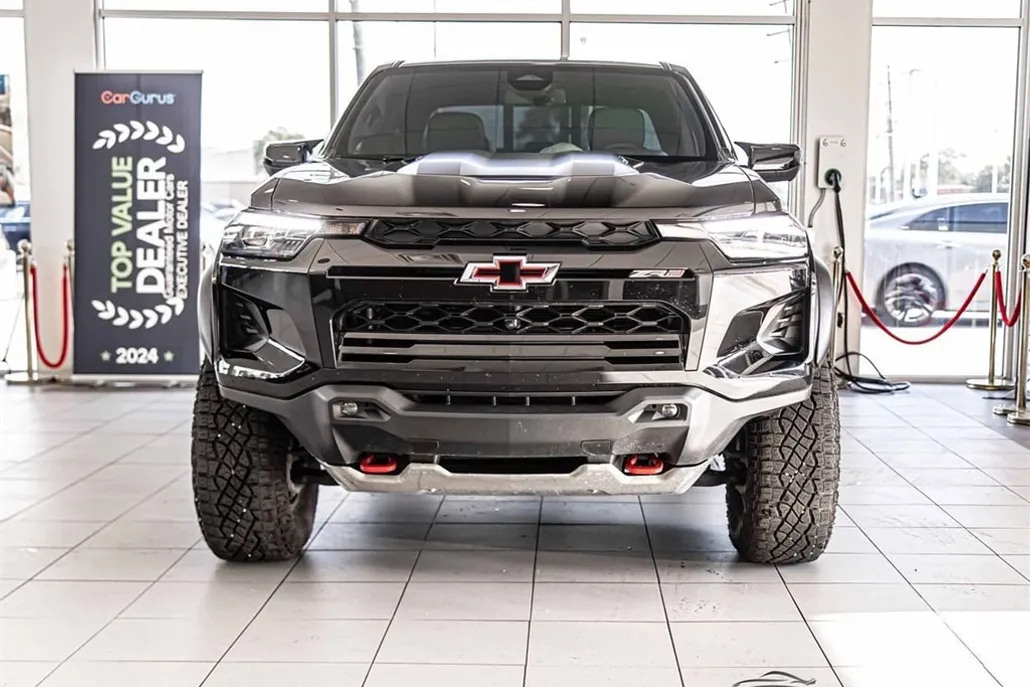 2023 Chevrolet Colorado ZR2 photo 1