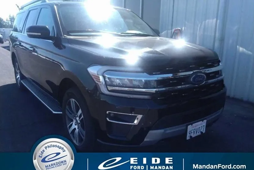 2023 Ford Expedition MAX Limited photo 1